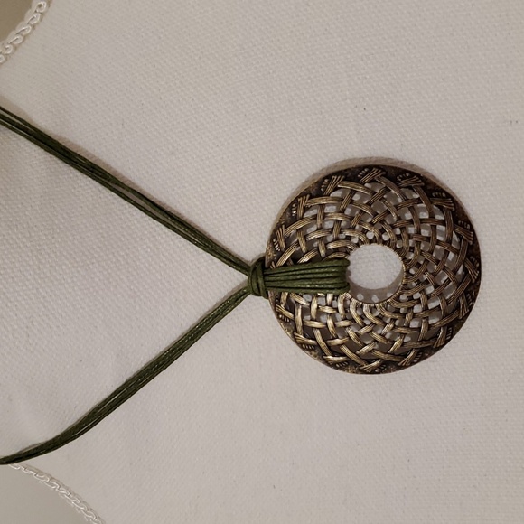 Lia Sophia Jewelry - EUCIB Lia Sophia Mandela Necklace Adjustable with Ribbon Chain